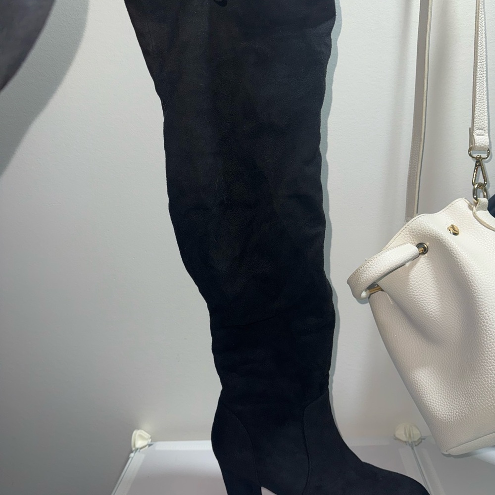 Black boots